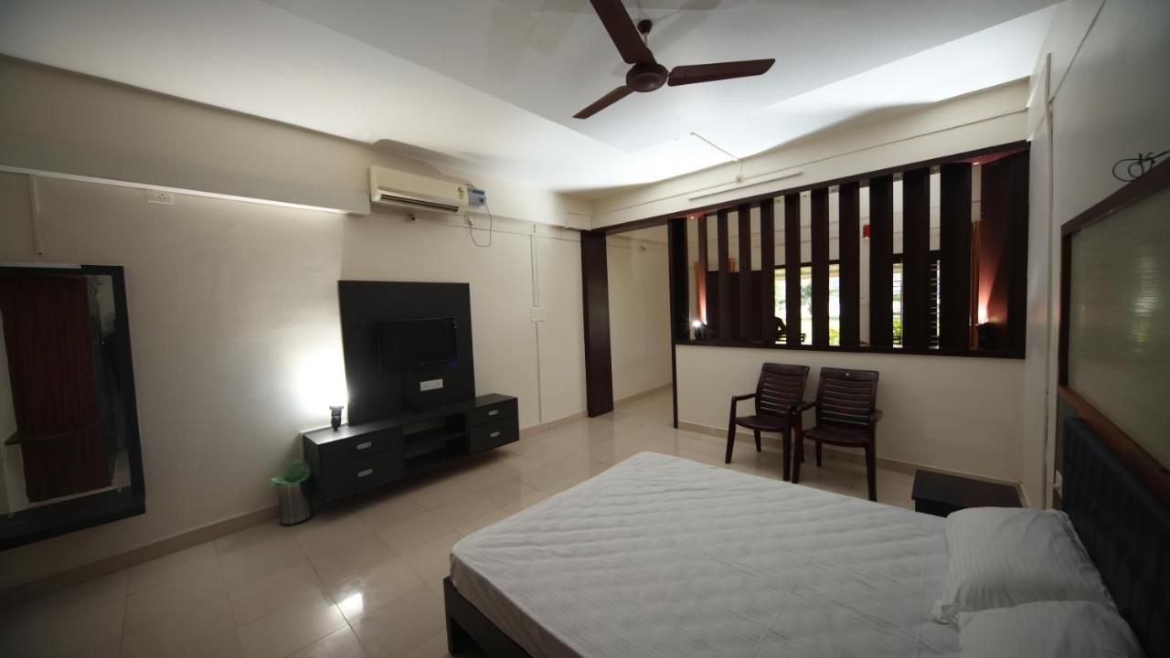 Ashtamudi Lake Garden Resorts 科兰 外观 照片